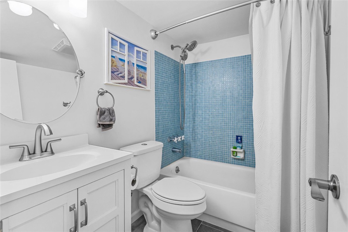 North Hampton Court - Residential