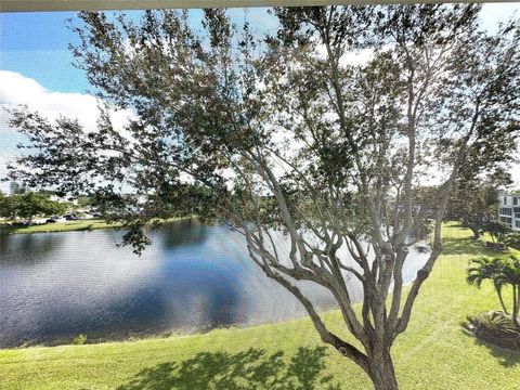 4115 Cambridge  E 4115 Deerfield Beach FL 33442