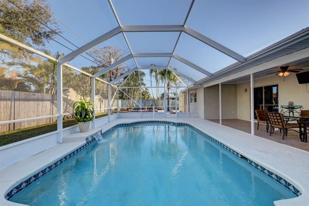 Photo of 573 SE Floresta Drive, Port Saint Lucie, FL 34983 (MLS # R10683111)