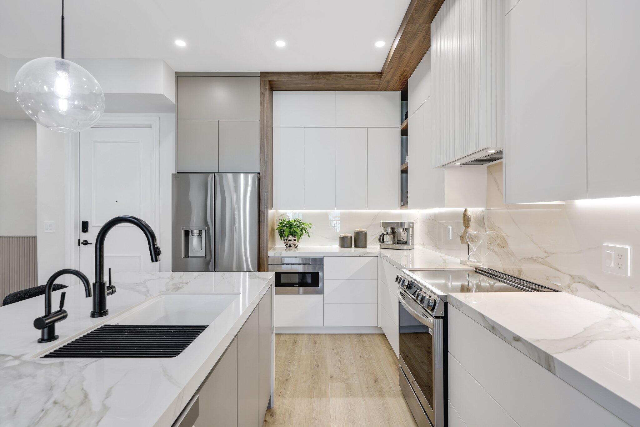 CITY WALK AT PINEAPPLE GR - Residential Lease