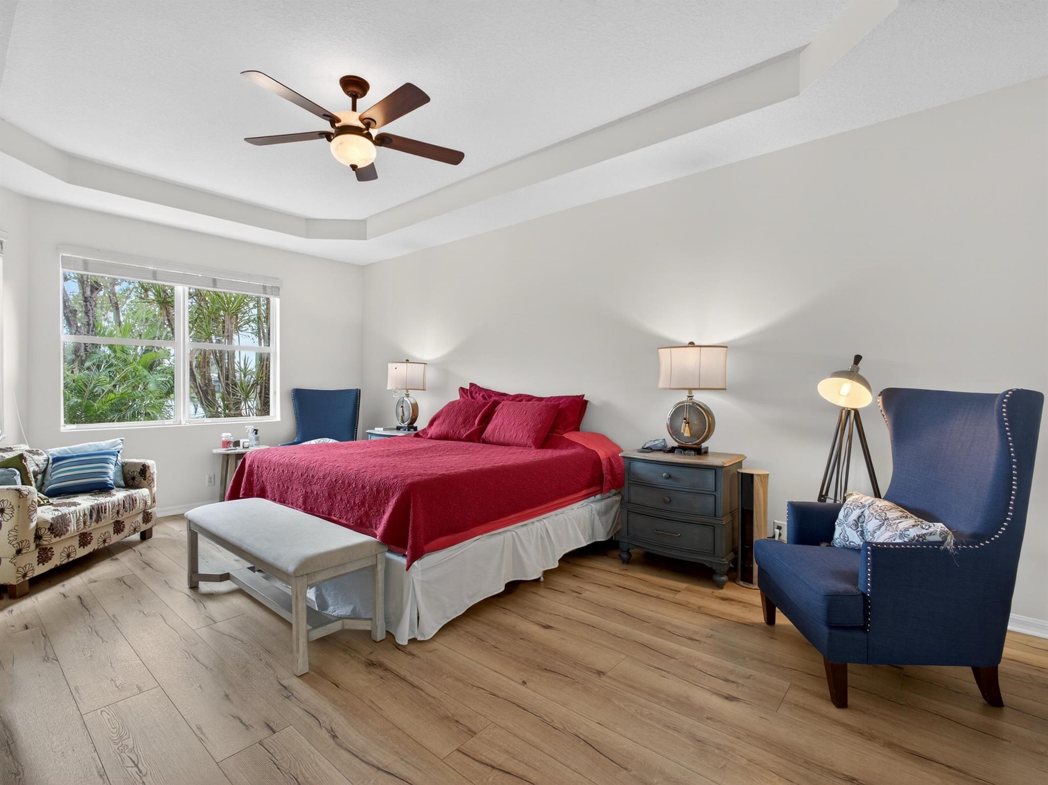 VILLAGES OF WINDSOR/VILLA - Residential