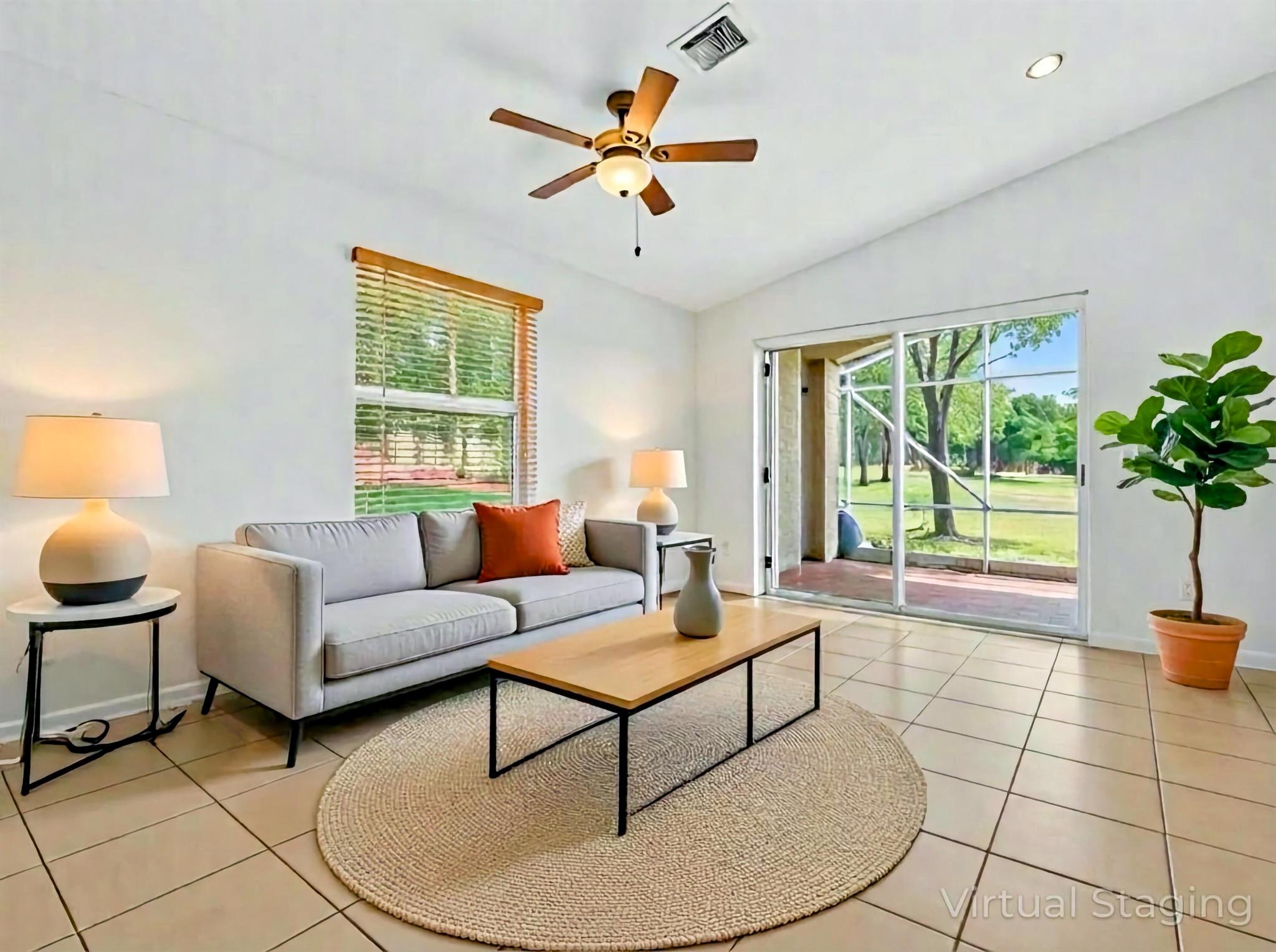 VILLAGES OF WINDSOR/VILLA - Residential