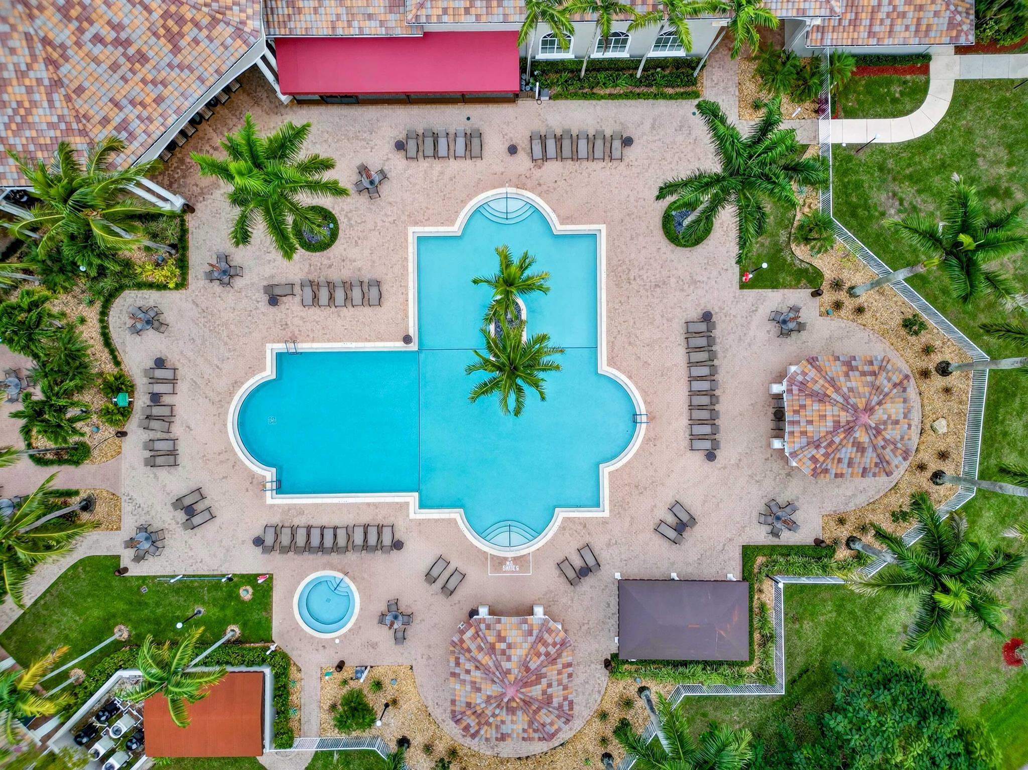 VILLAGES OF WINDSOR/VILLA - Residential