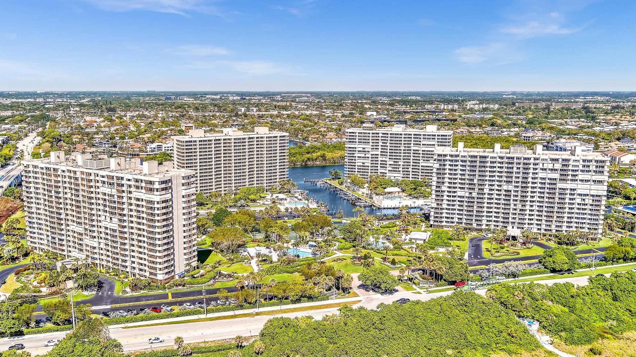 SEA RANCH CLUB OF BOCA III CONDO - Residential