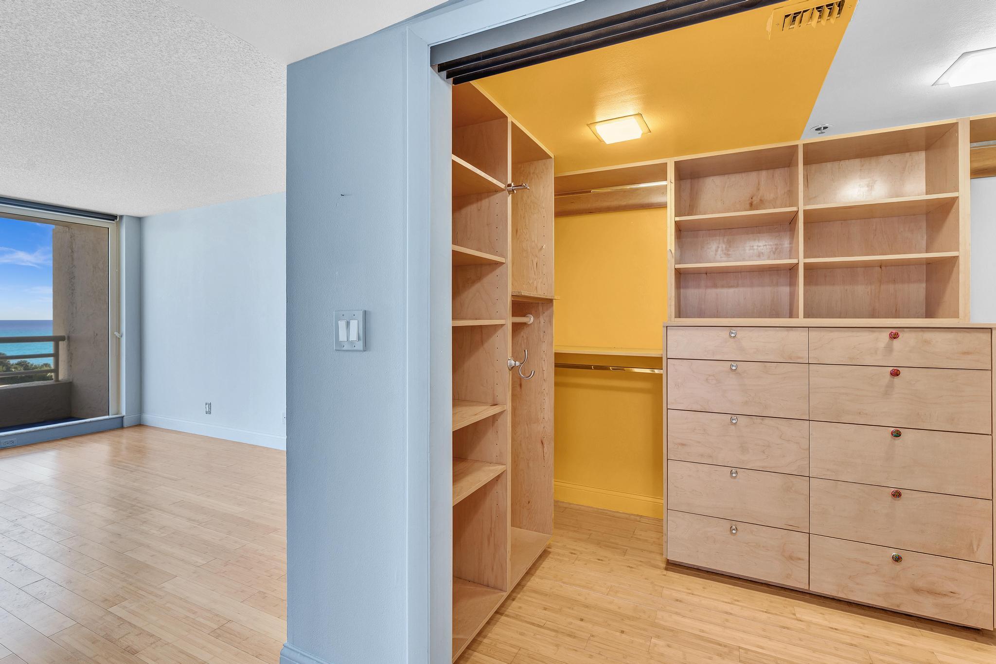 SEA RANCH CLUB OF BOCA III CONDO - Residential