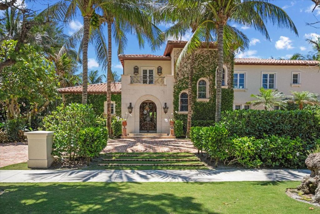 Photo of 110 Wells Road, Palm Beach, FL 33480 (MLS # R10984932)