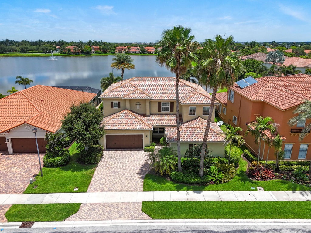 Photo of 10519 Longleaf Lane, Wellington, FL 33414 (MLS # B26035968)