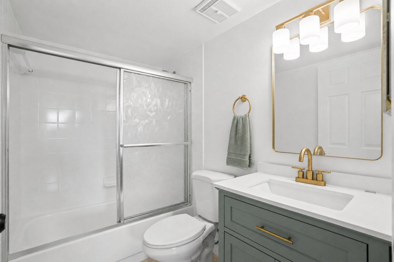 TIVOLI TRACE CONDO NO 5 - Residential