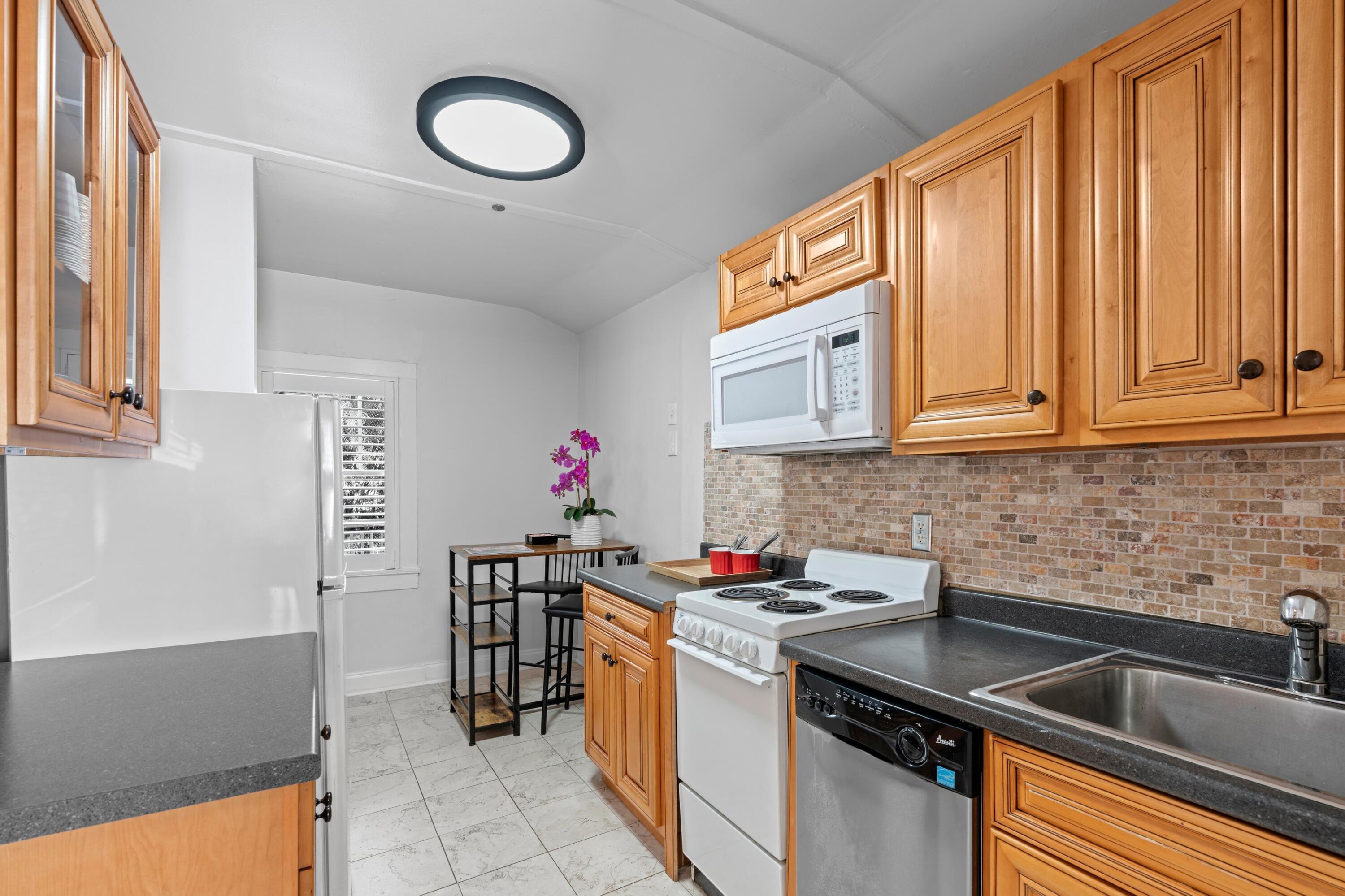 NORTHWOOD HARBOR HIST. DISTRICT - Residential