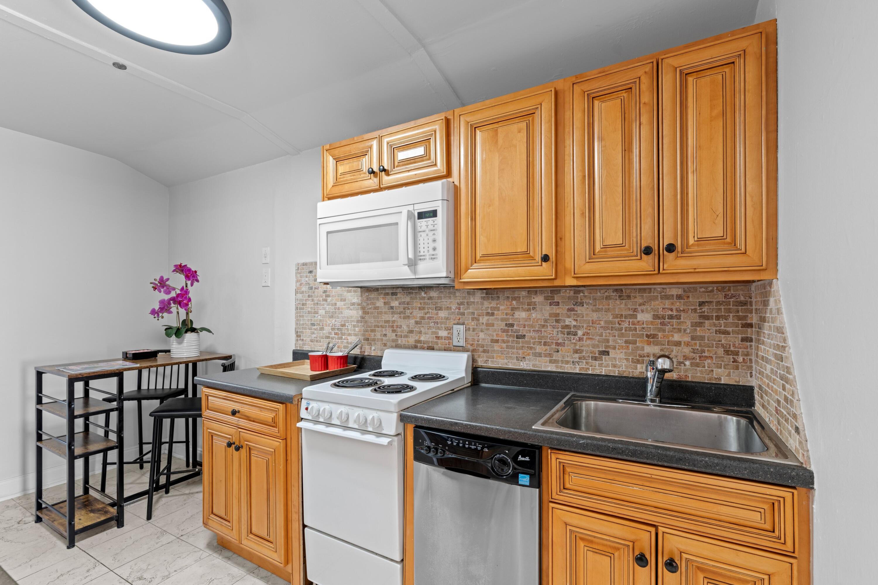 NORTHWOOD HARBOR HIST. DISTRICT - Residential