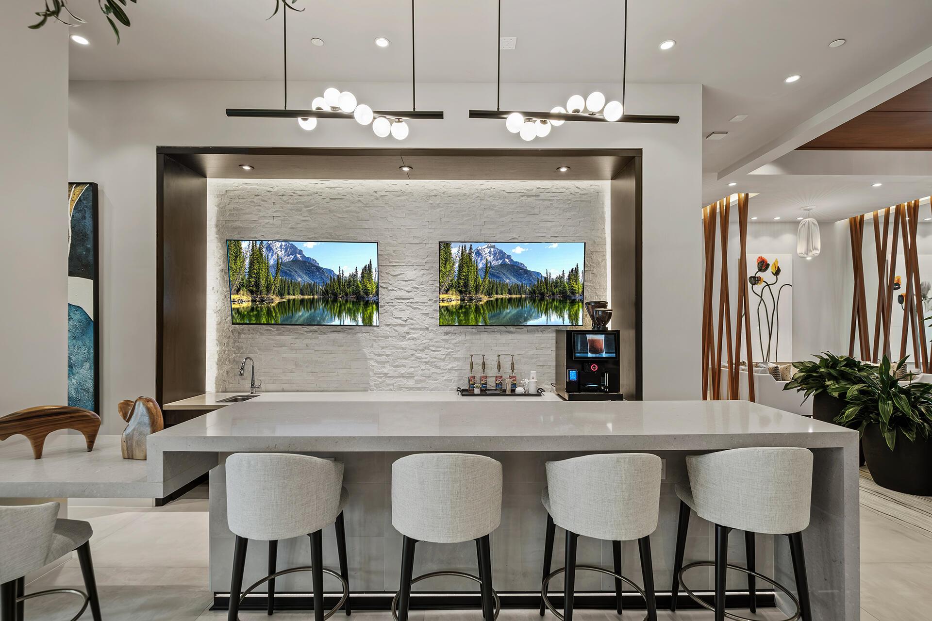 Manor Miramar - Residential Lease