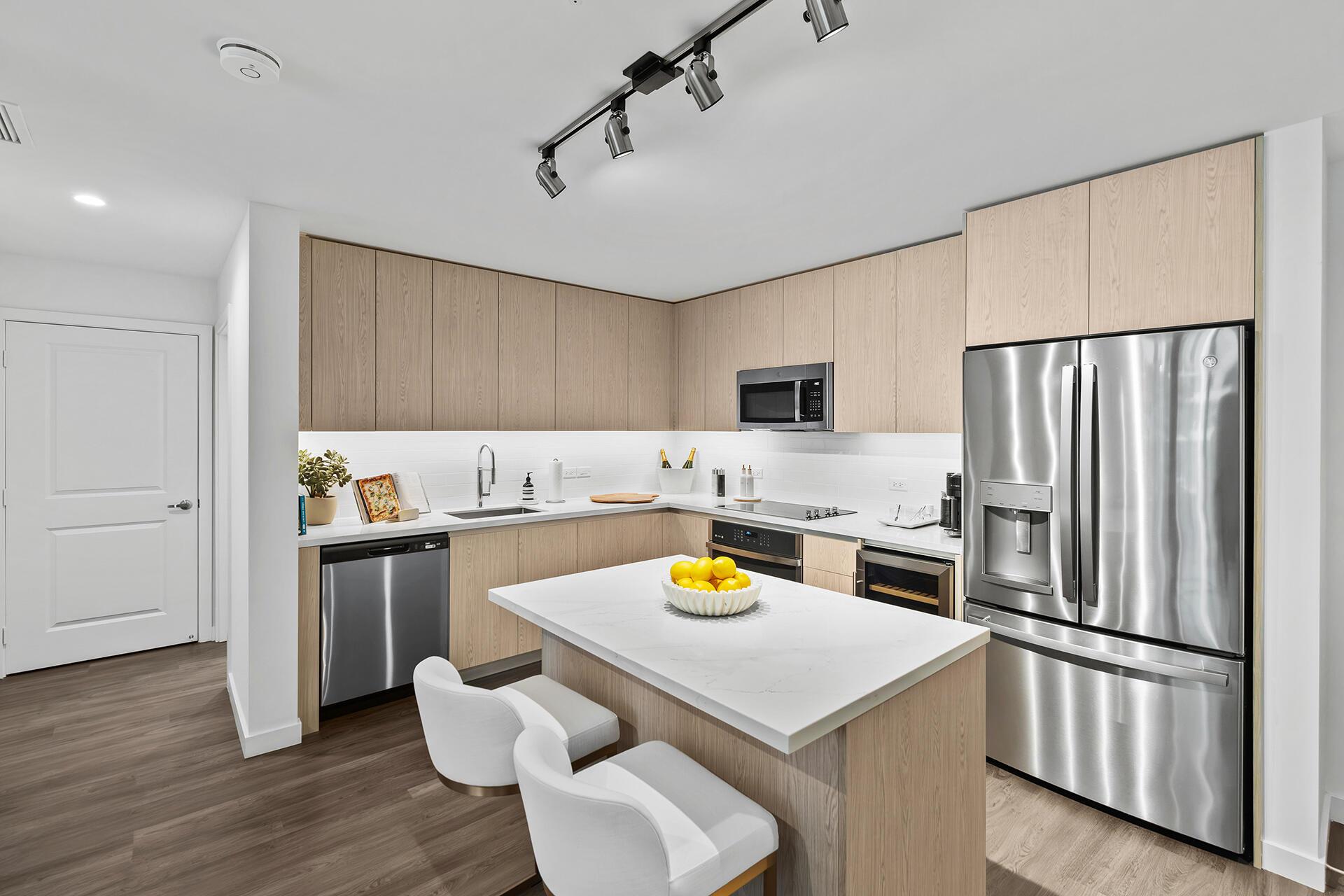 Manor Miramar - Residential Lease