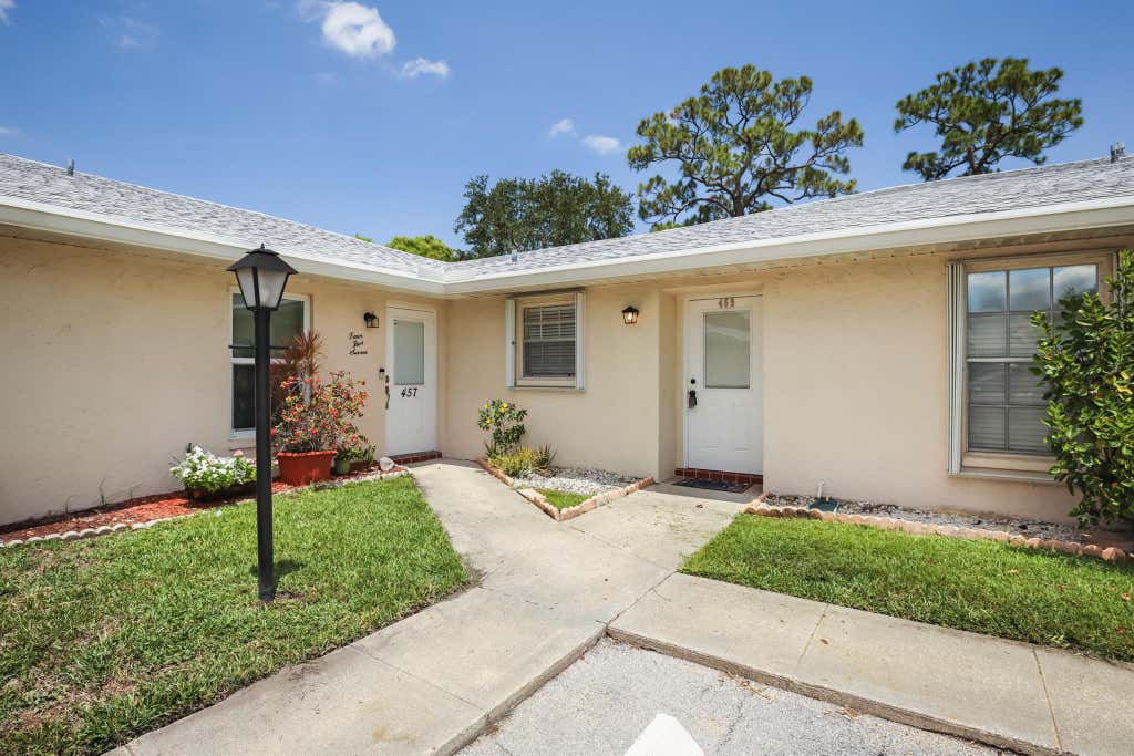 Photo of 459 Franconia Circle, Lake Worth, FL 33467 (MLS # R11093194)
