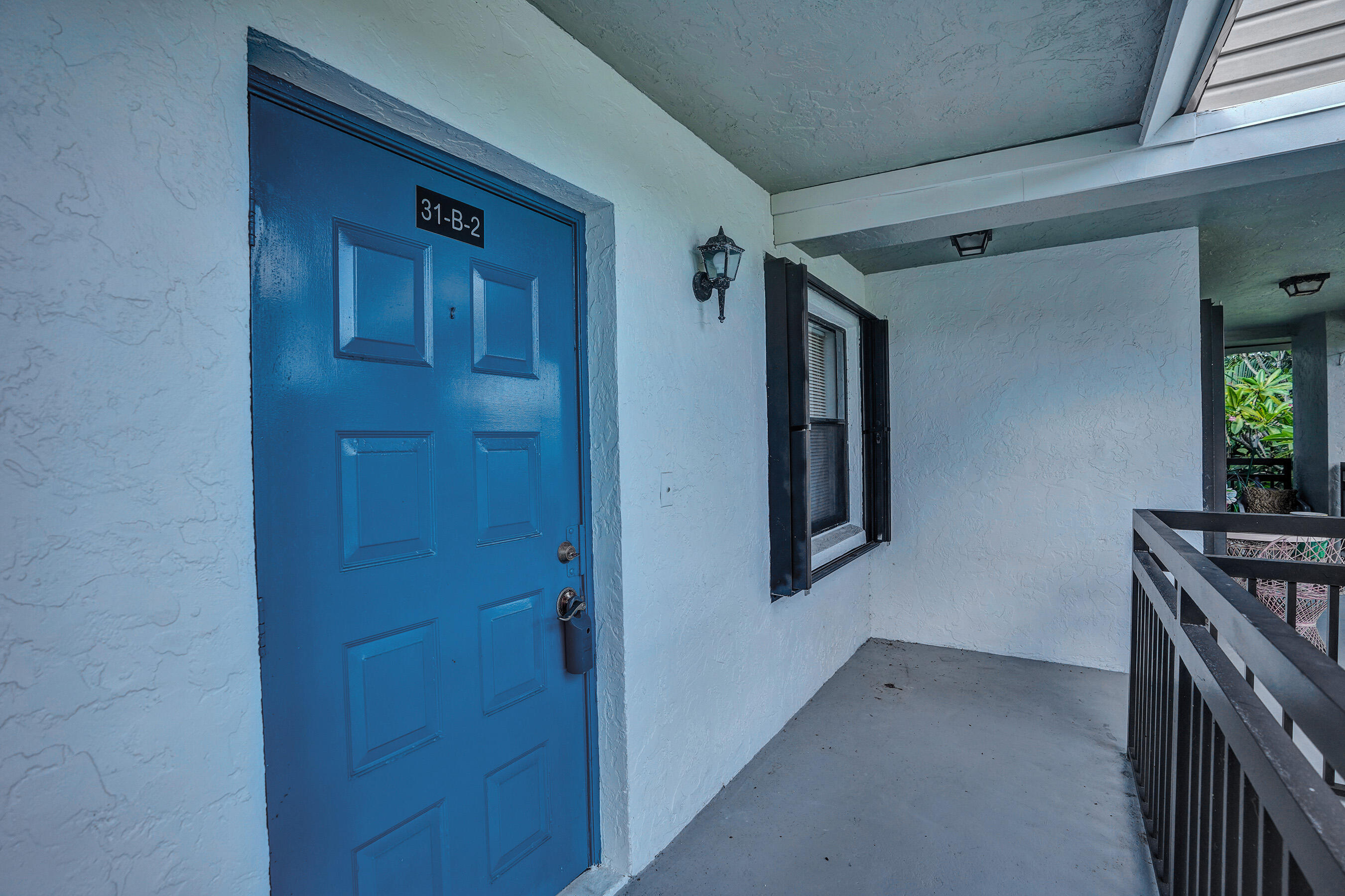 DELRAY OAKS CONDO - Residential Lease