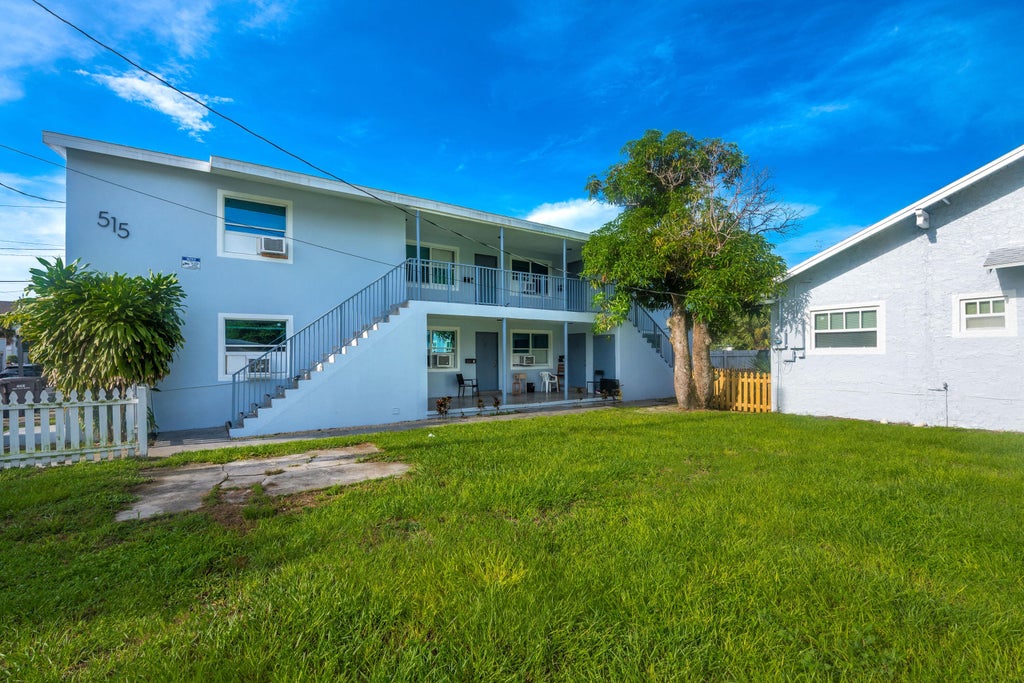 Photo of 515 N SAPODILLA Avenue #5, West Palm Beach, FL 33401 (MLS # B26077592)