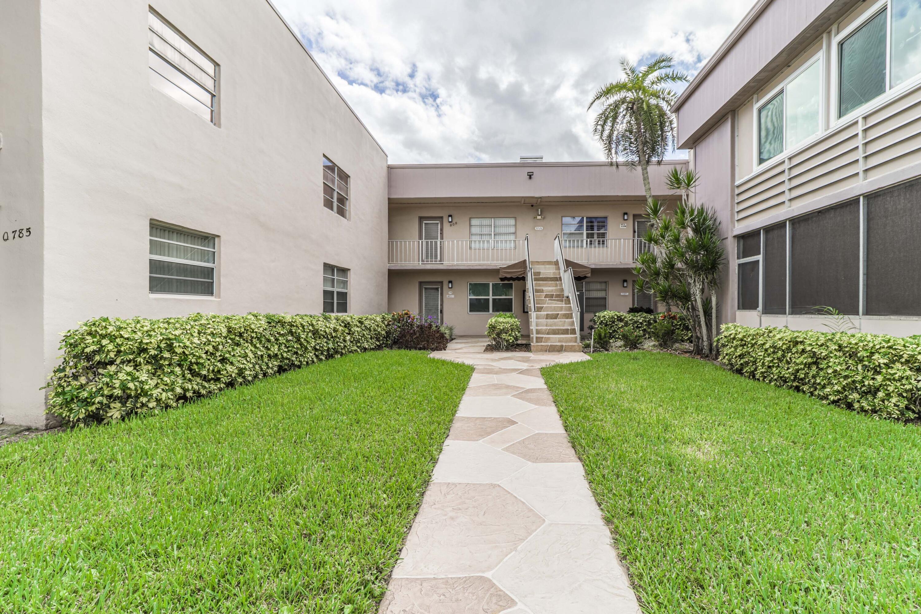 KINGS POINT - Residential