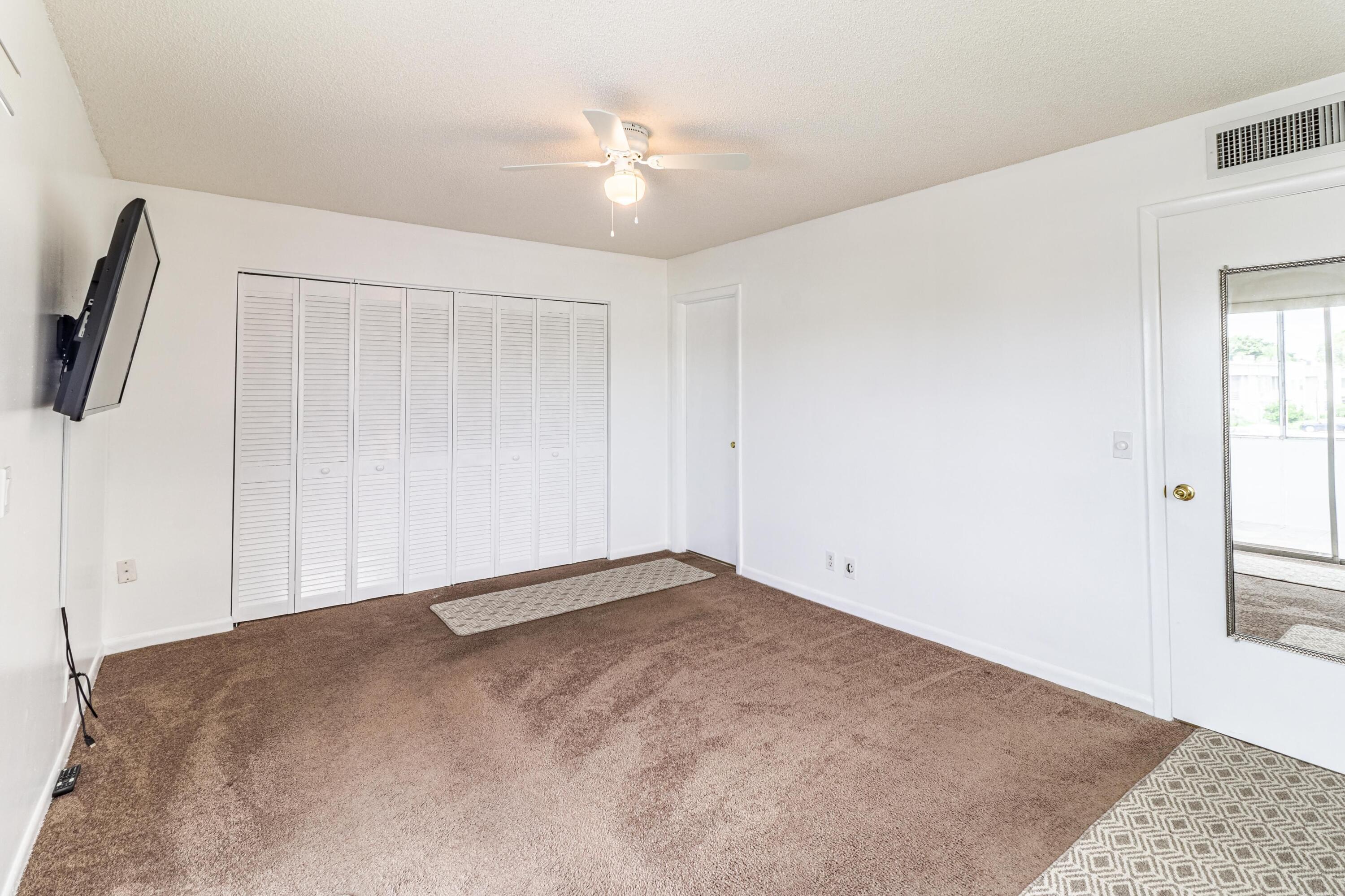 KINGS POINT - Residential