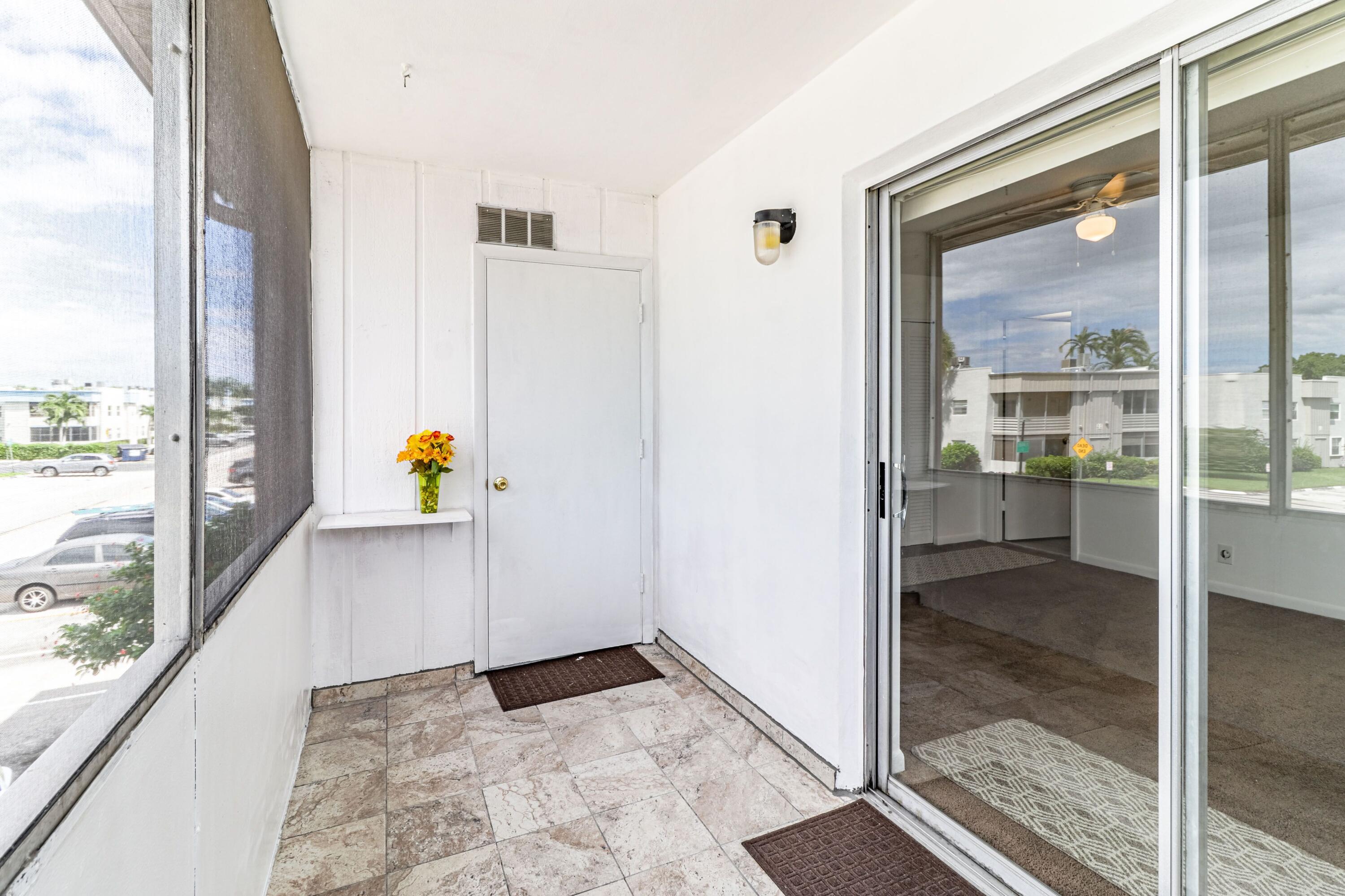 KINGS POINT - Residential