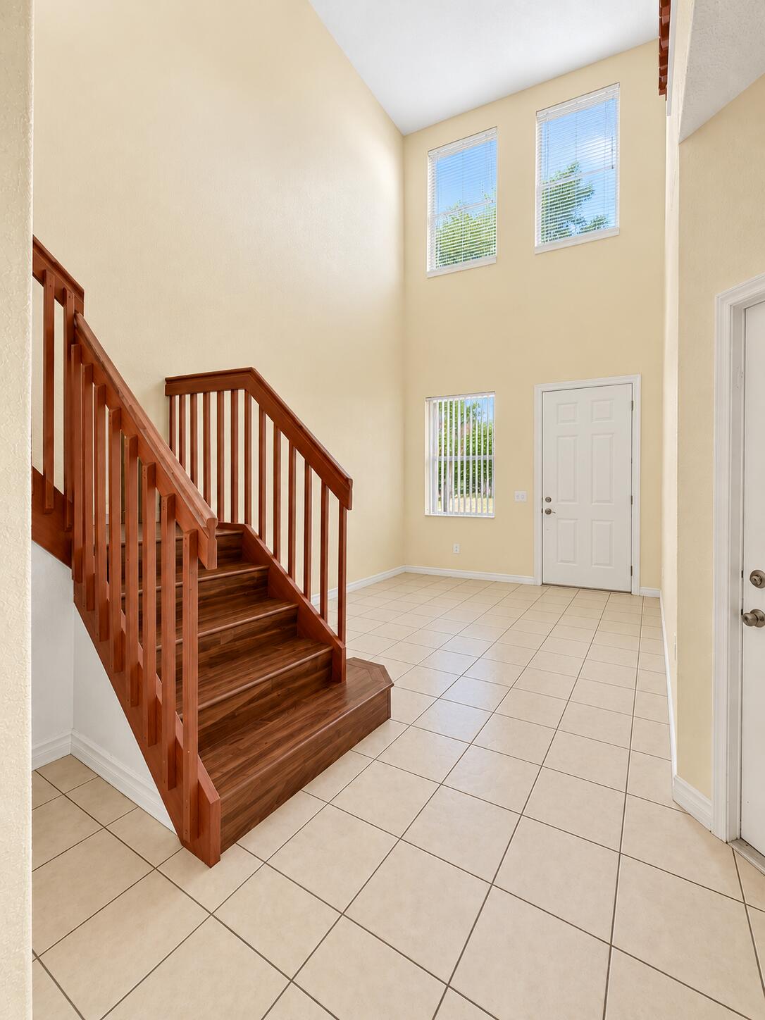 2247 SHOMA Drive 2247