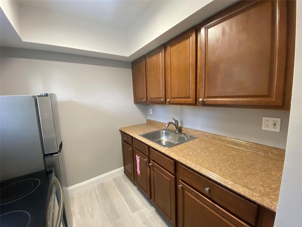 Photo of 321 SW 14th St, Fort Lauderdale, FL 33315 (MLS # F10507035)