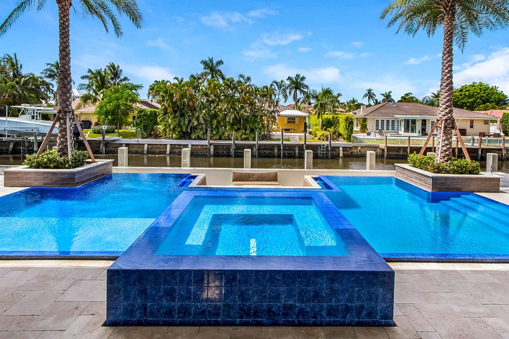 TROPIC ISLE - Residential