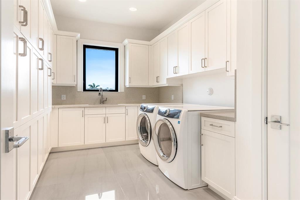 TROPIC ISLE - Residential