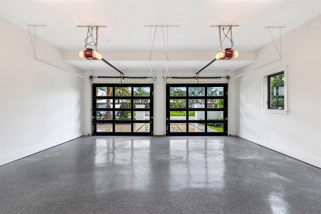 TROPIC ISLE - Residential