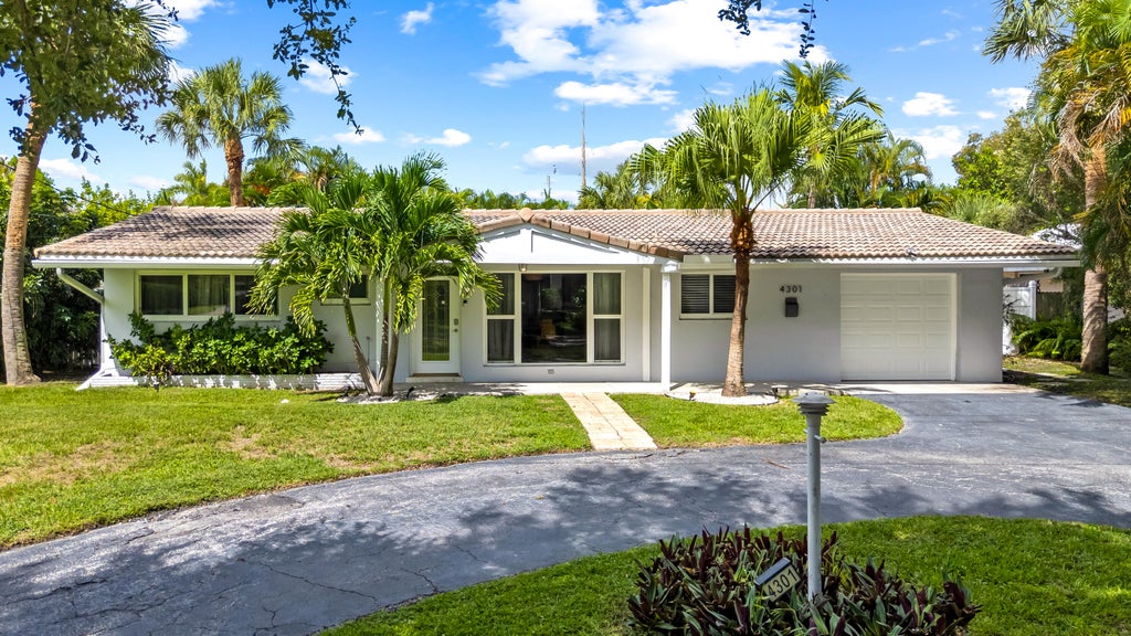 Photo of 4301 NE 22nd Avenue, Lighthouse Point, FL 33064 (MLS # B26093570)