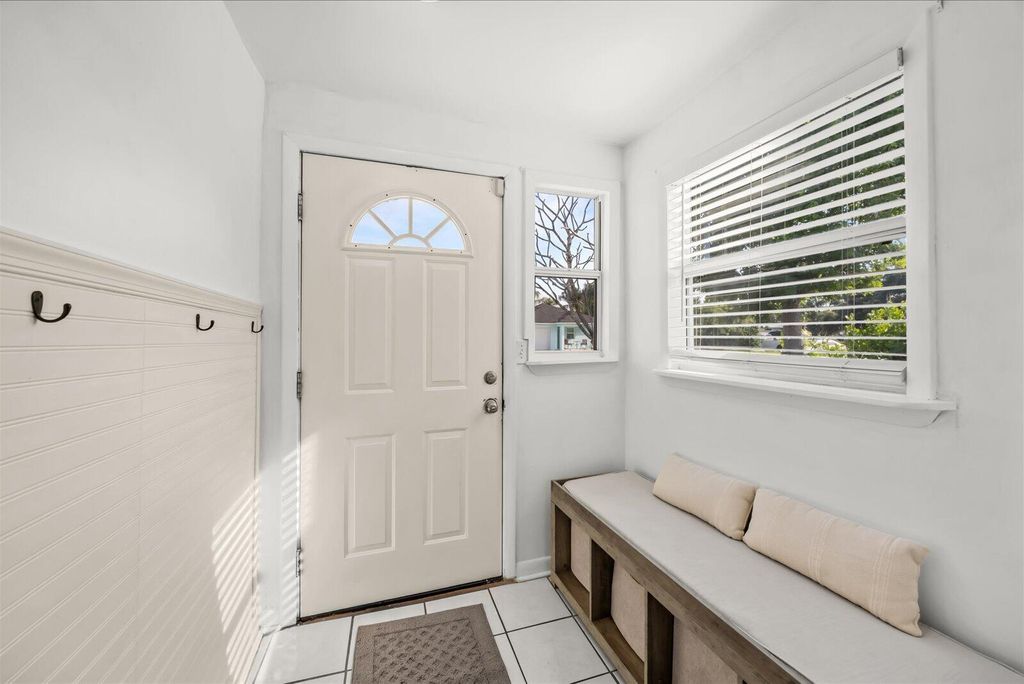 Photo of 2920 SE Cypress Street, Stuart, FL 34997 (MLS # B26043253)