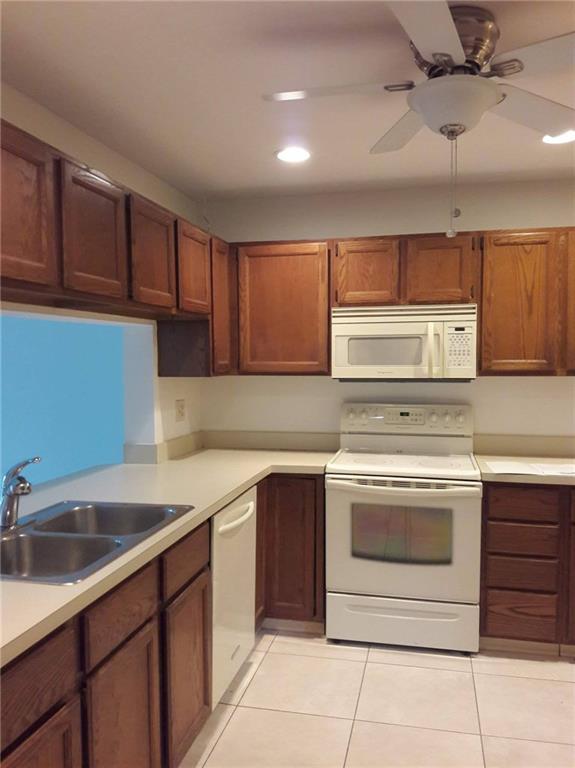 The Lakes Of Deer Creek 1 - Residential Lease