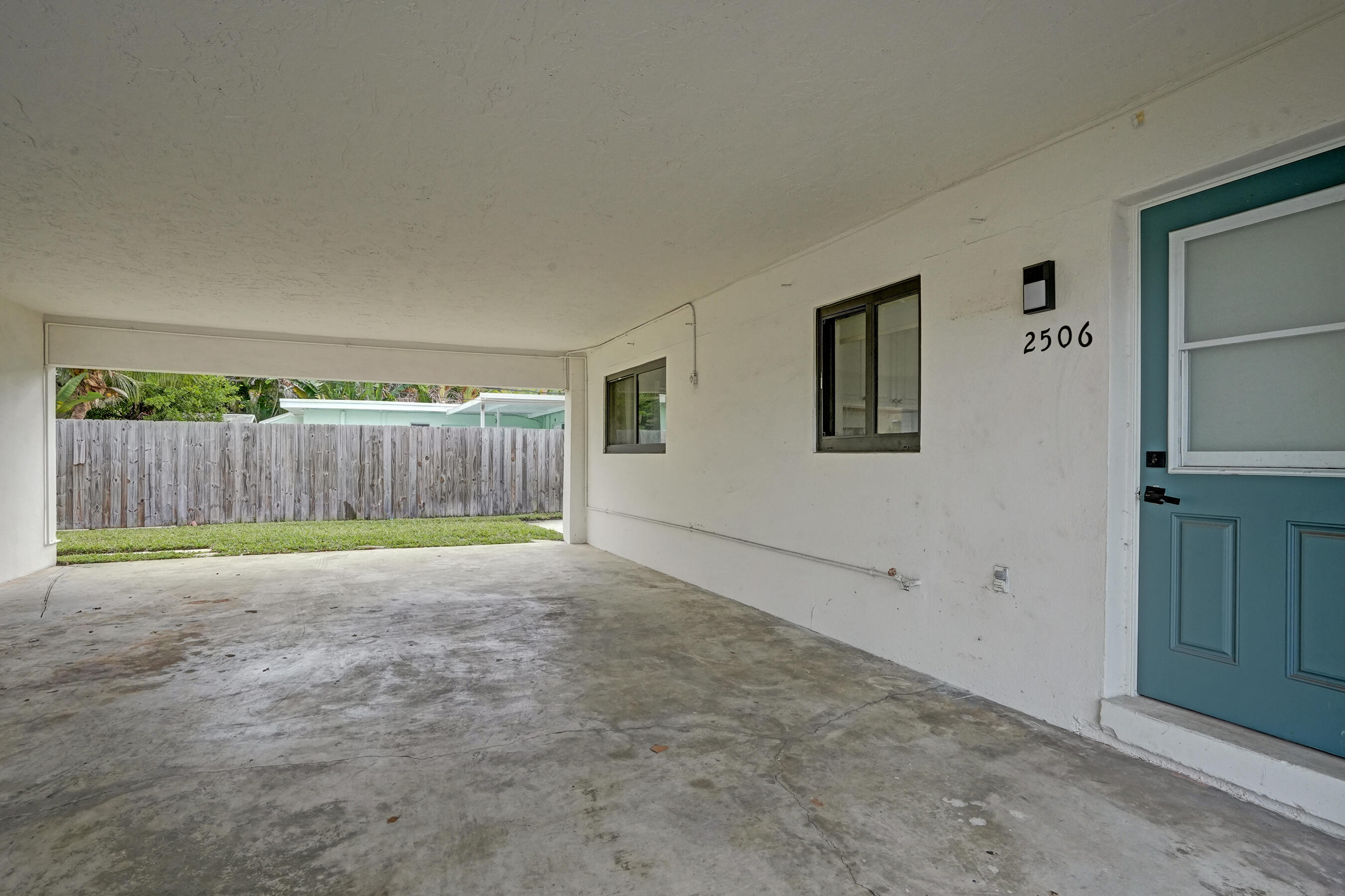 MANOR SQUARE - Residential Lease