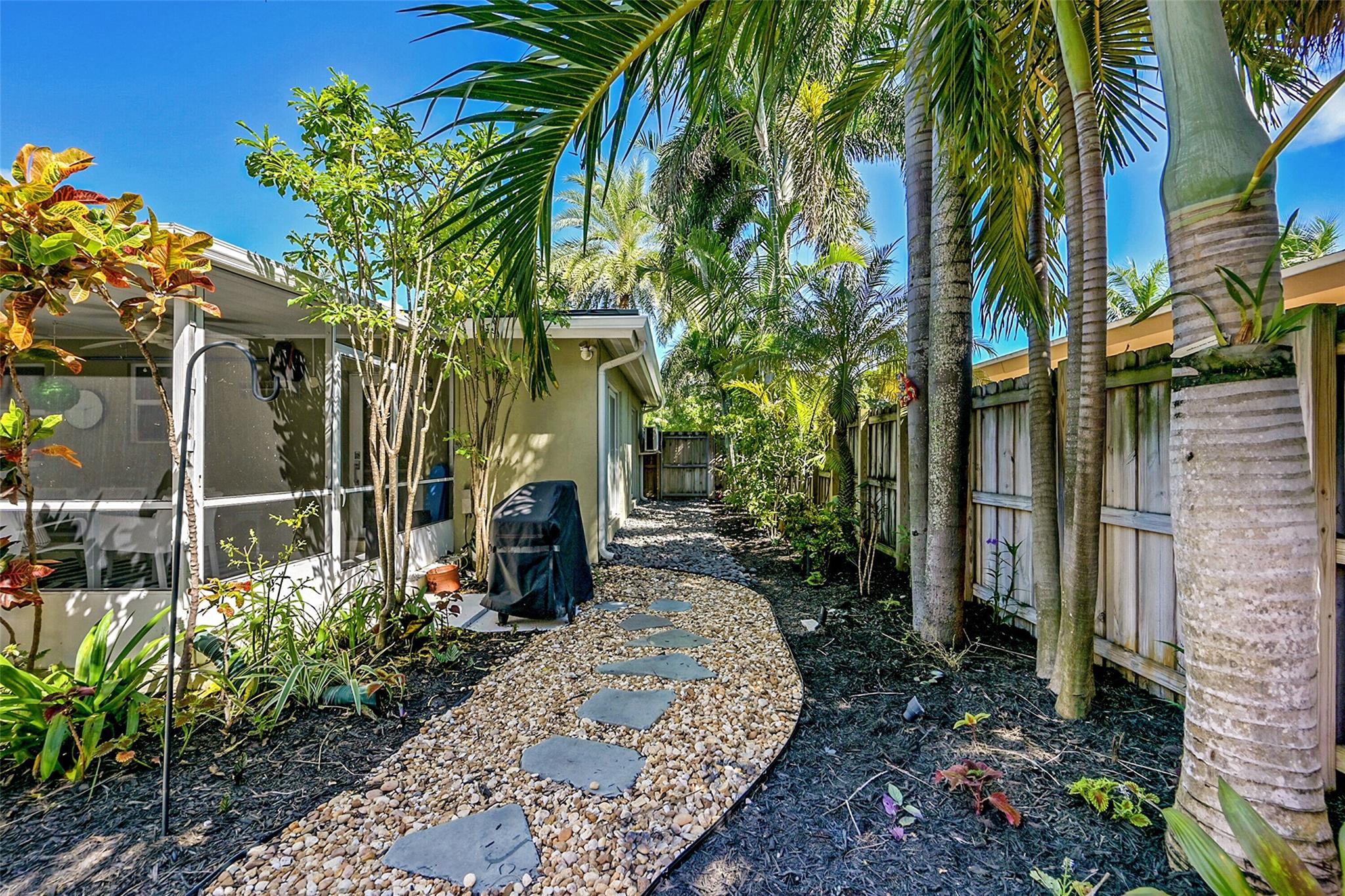 MIDDLE RIVER ESTATES - Residential