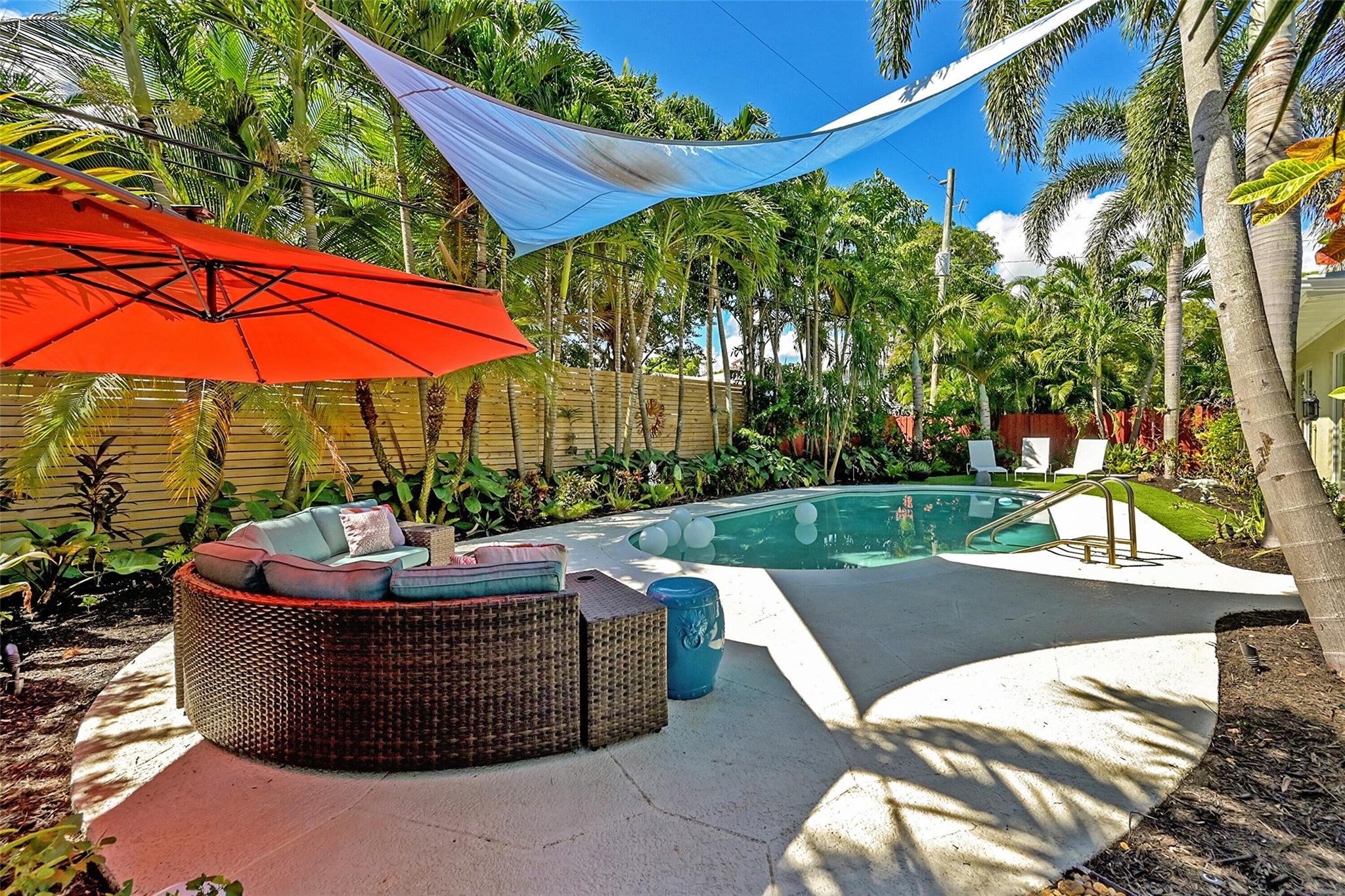 MIDDLE RIVER ESTATES - Residential