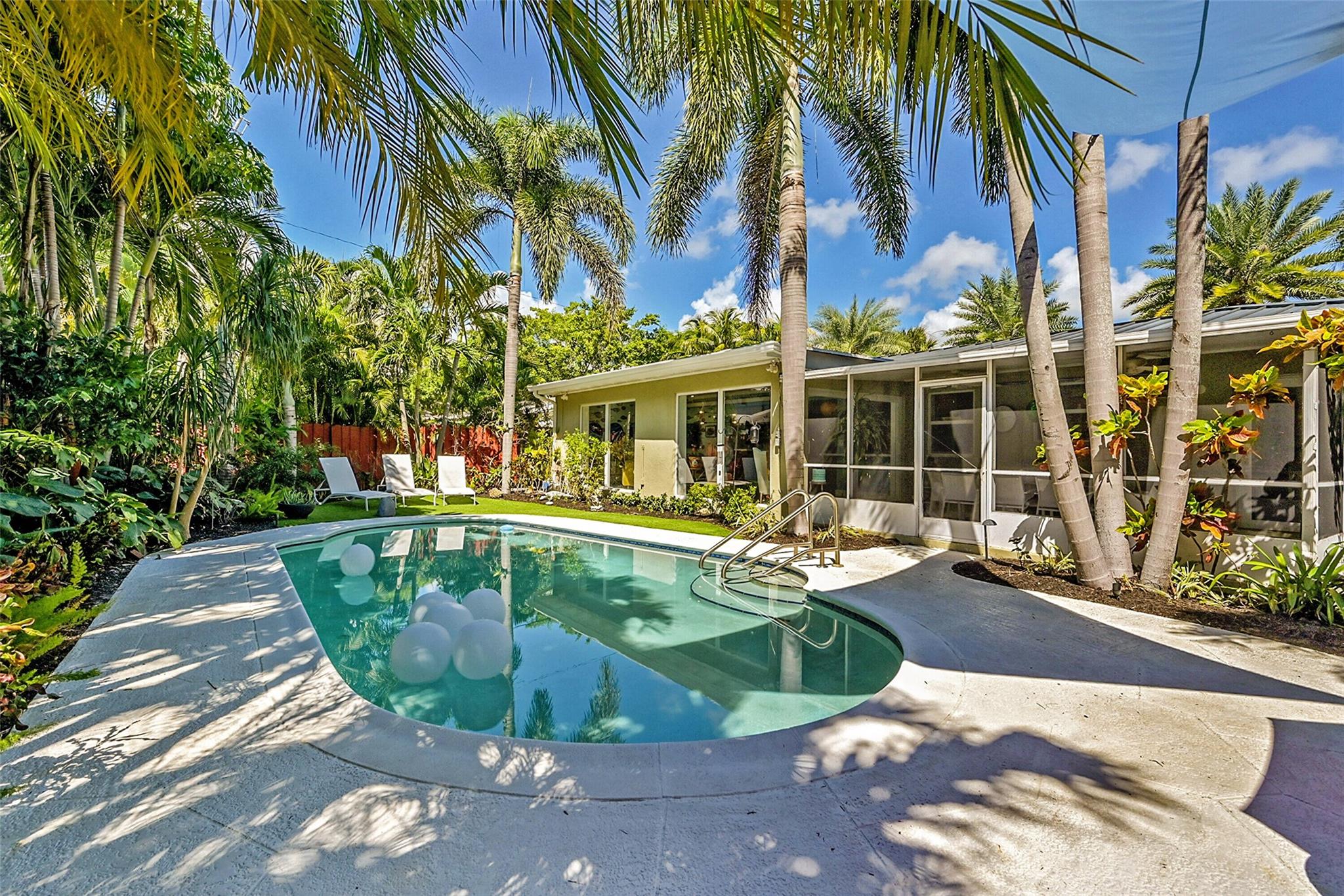 MIDDLE RIVER ESTATES - Residential