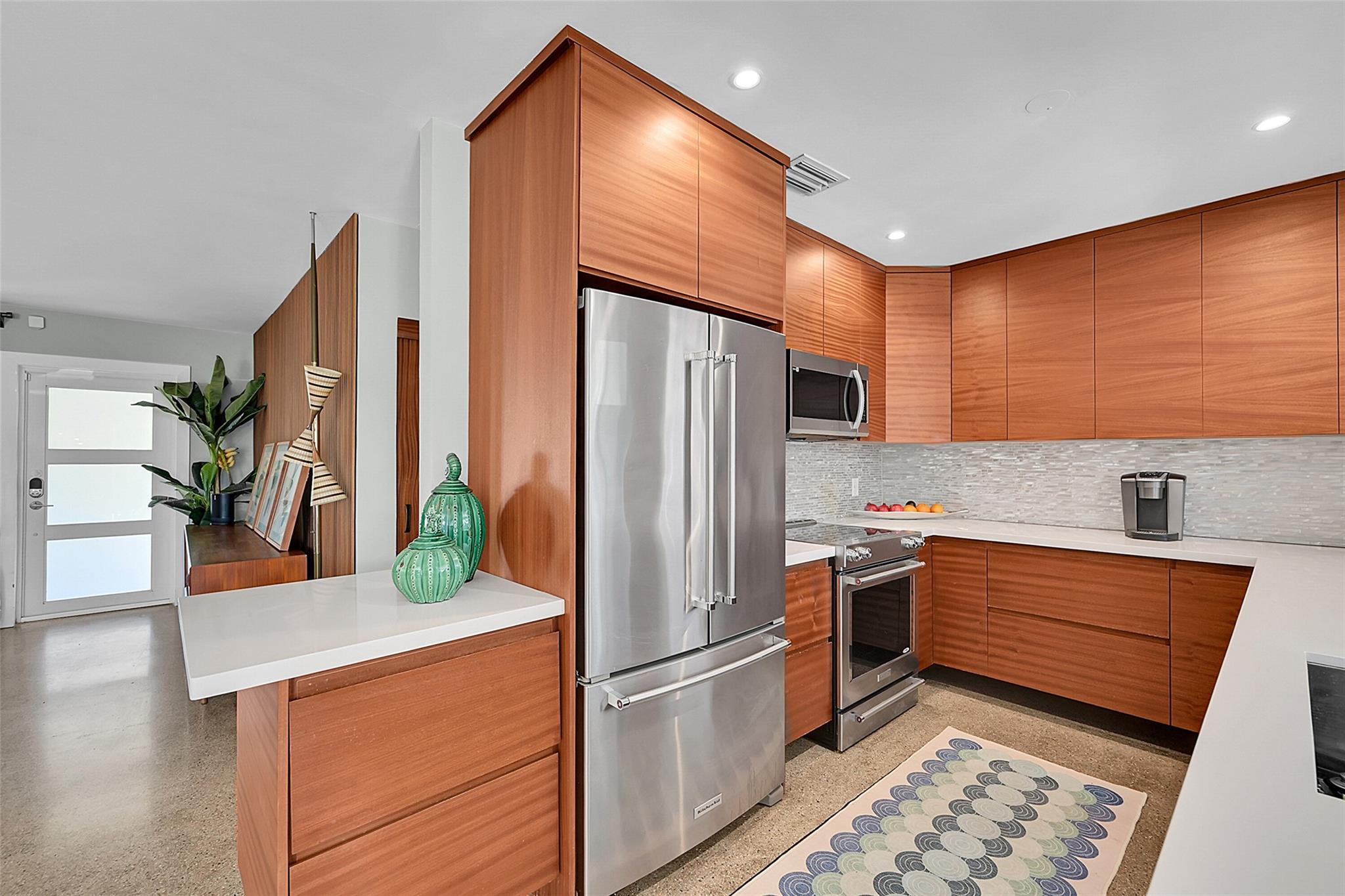 MIDDLE RIVER ESTATES - Residential
