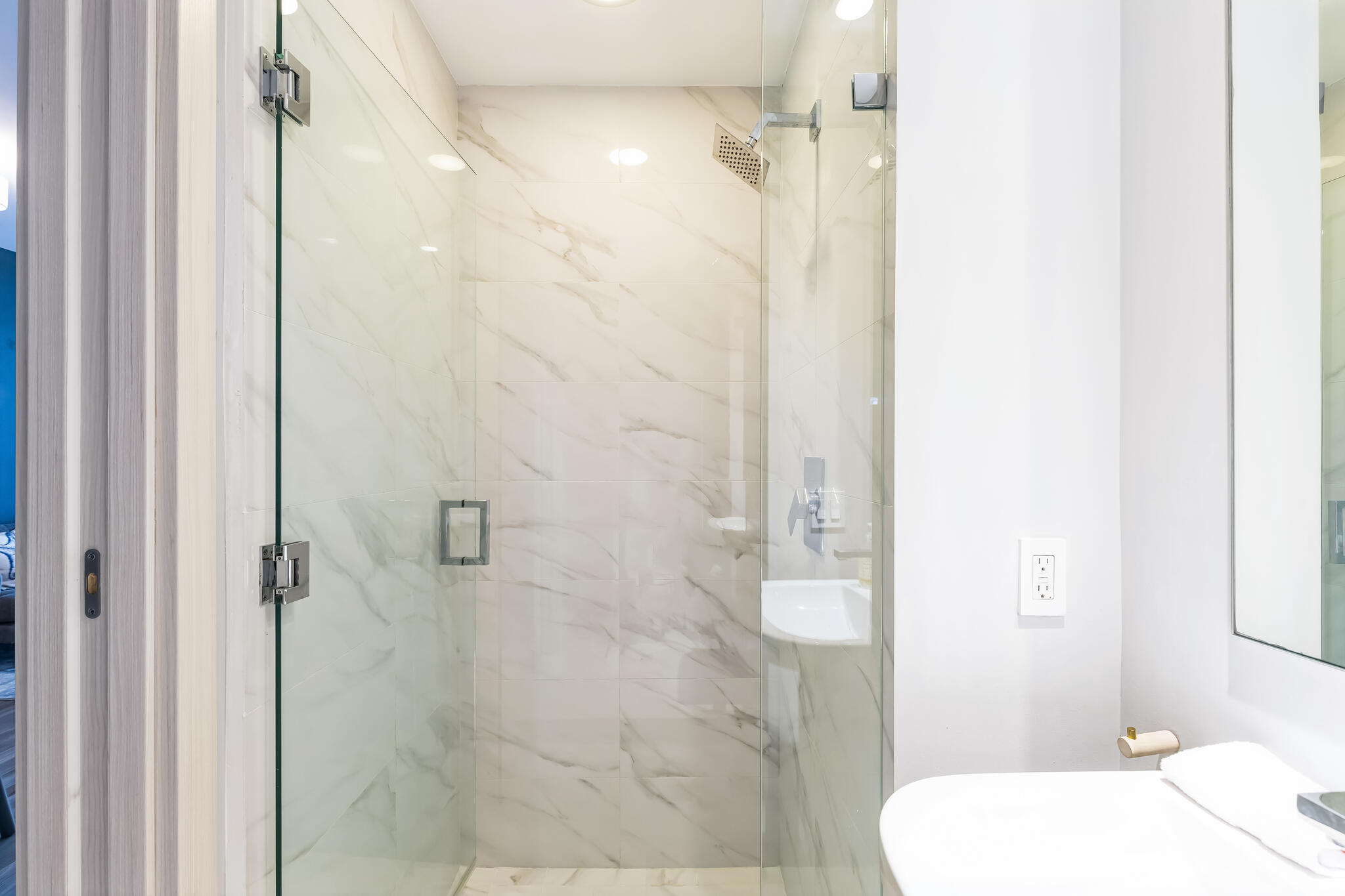 801 SMA RESIDENCES CONDO - Residential Lease