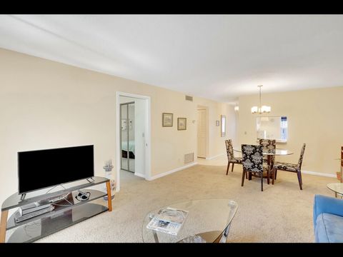 Tiny photo for 701 Laconia Circle #B, Lake Worth, FL 33467 (MLS # R11155277)