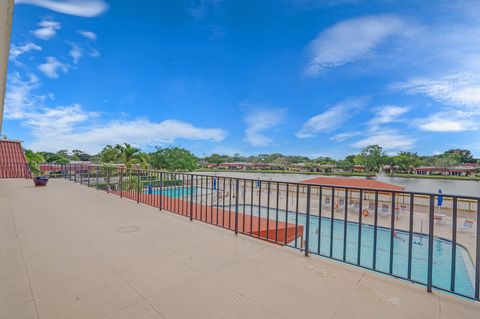 Tiny photo for 701 Laconia Circle #B, Lake Worth, FL 33467 (MLS # R11155277)