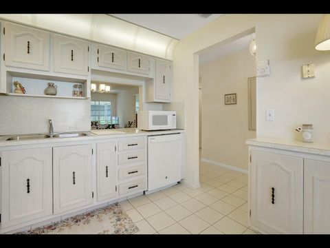 Tiny photo for 701 Laconia Circle #B, Lake Worth, FL 33467 (MLS # R11155277)