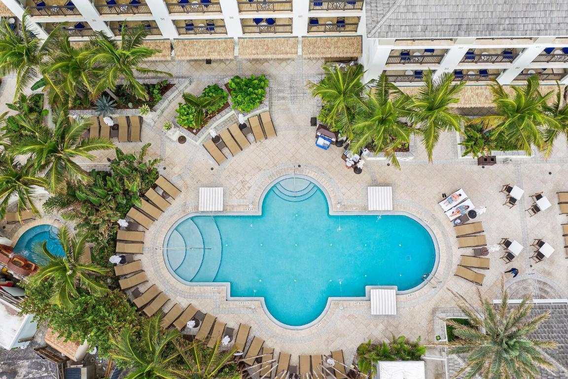 VERO BEACH HOTEL AND CLUB A CONDO - Residential