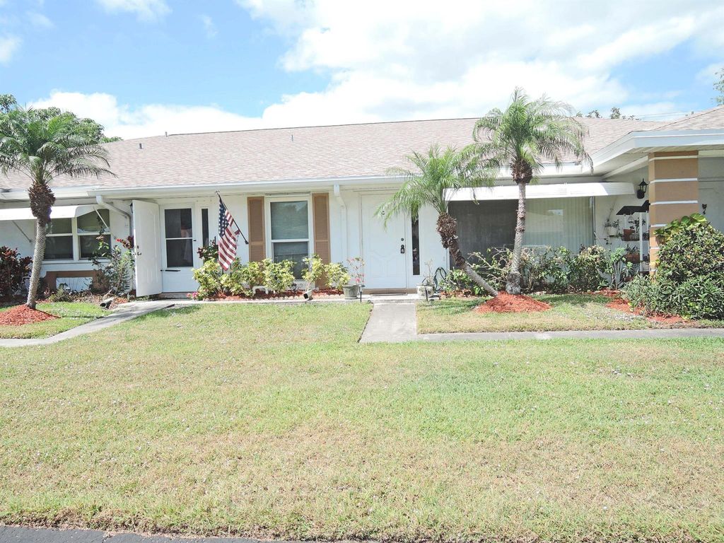 Photo of 117 Lakes End Drive #C, Fort Pierce, FL 34982 (MLS # R11059108)