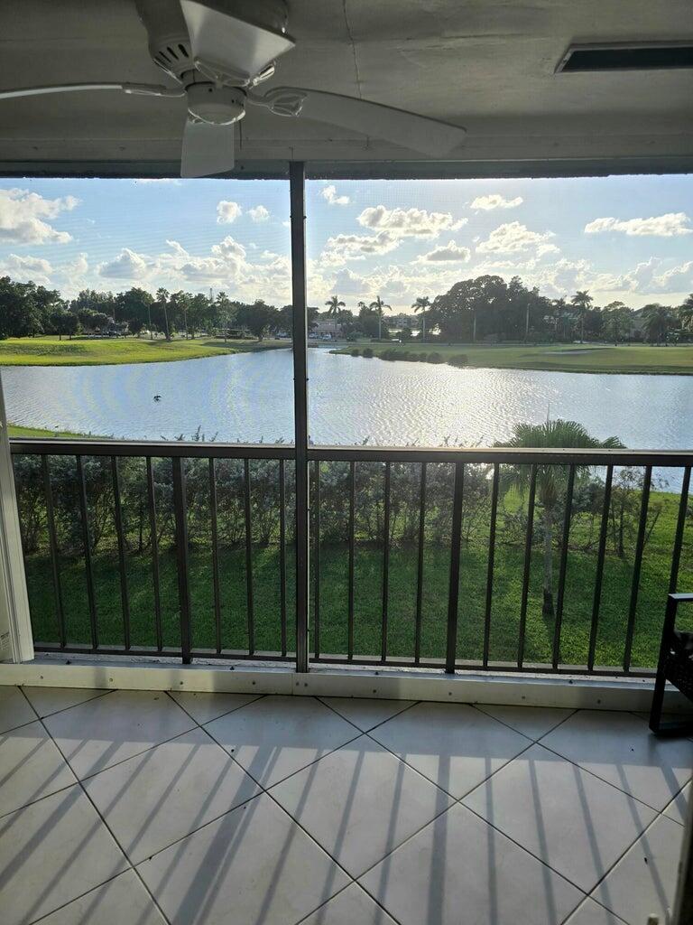 FOUNTAINS OF PALM BEACH C - Residential Lease