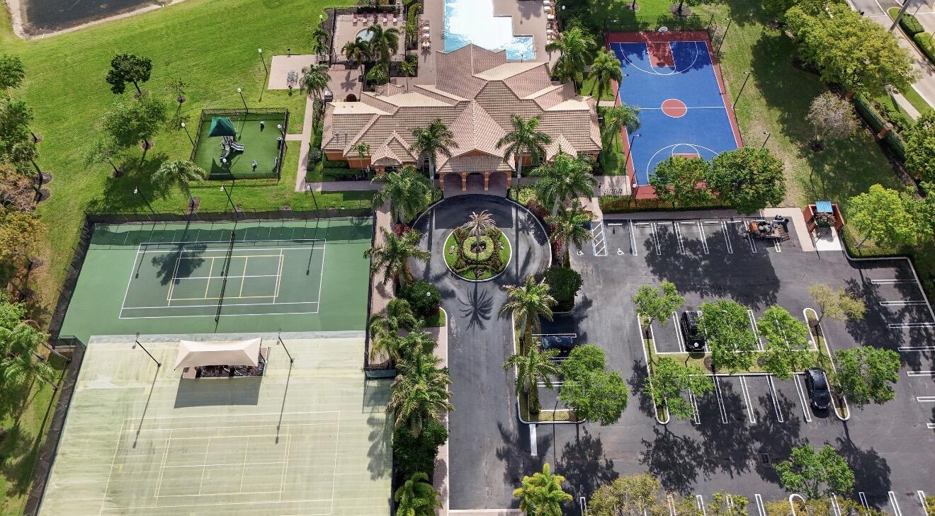 BELLA TERRA - Residential