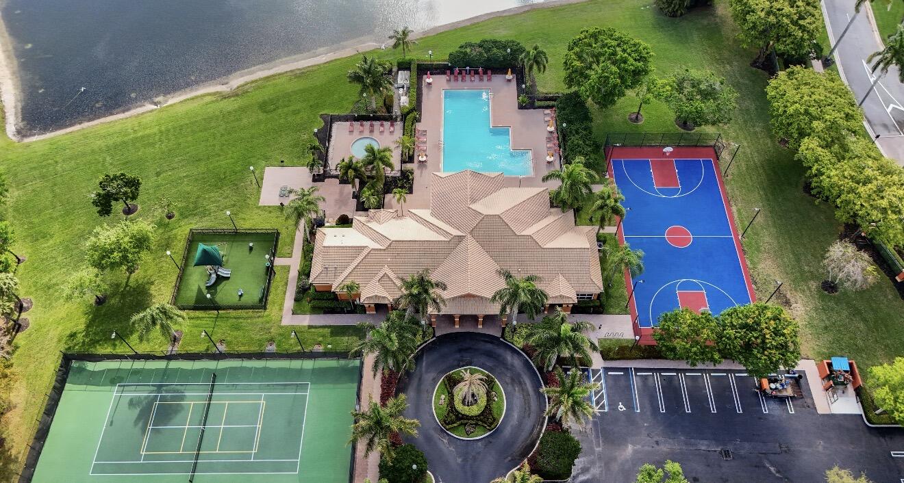 BELLA TERRA - Residential