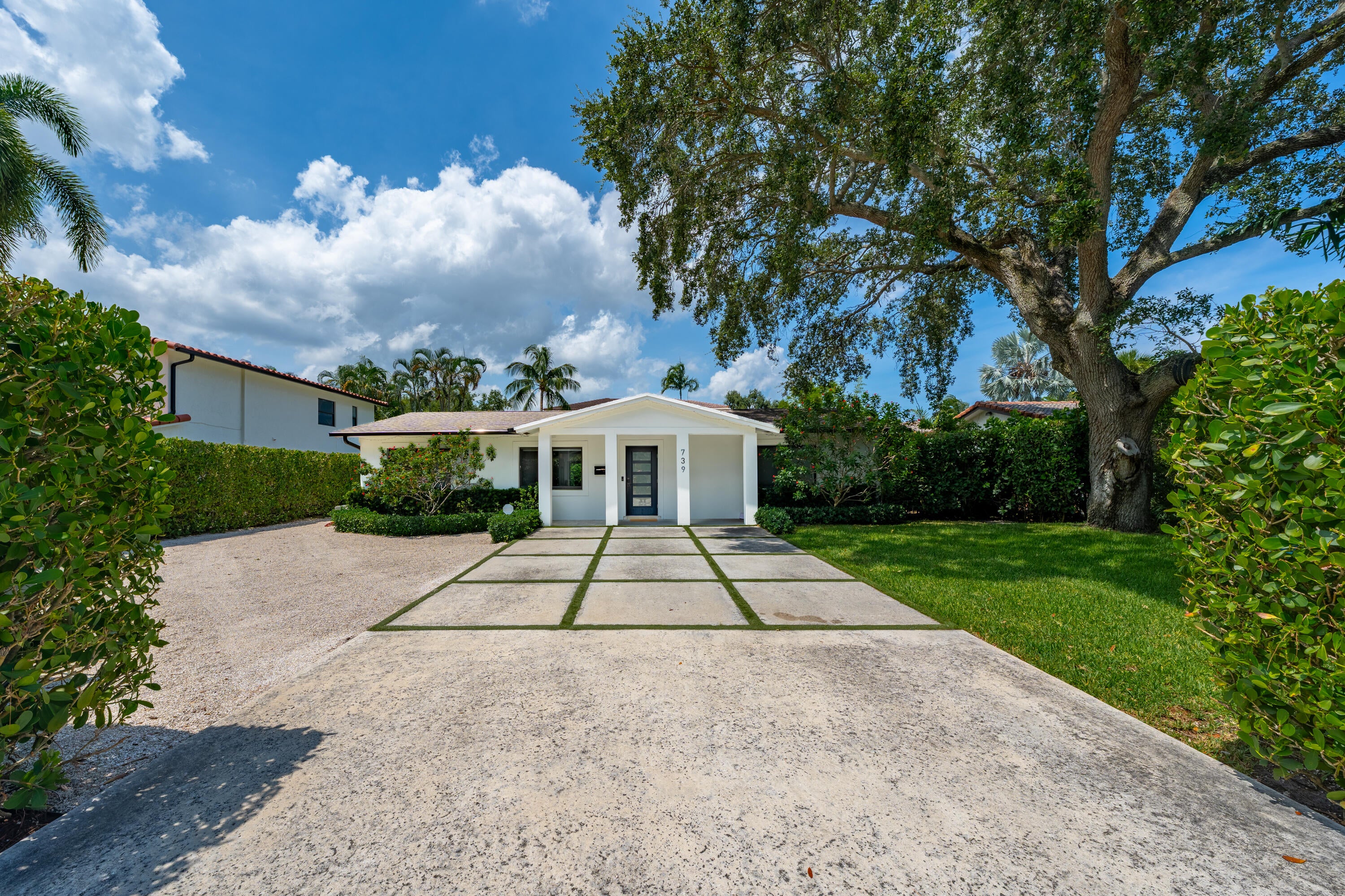 739 NW 6TH Street