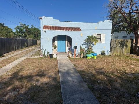 3406 Greenwood Avenue West Palm Beach FL 33407