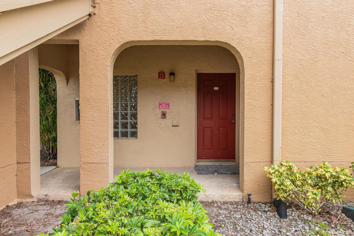 4887 Via Palm Lakes 501