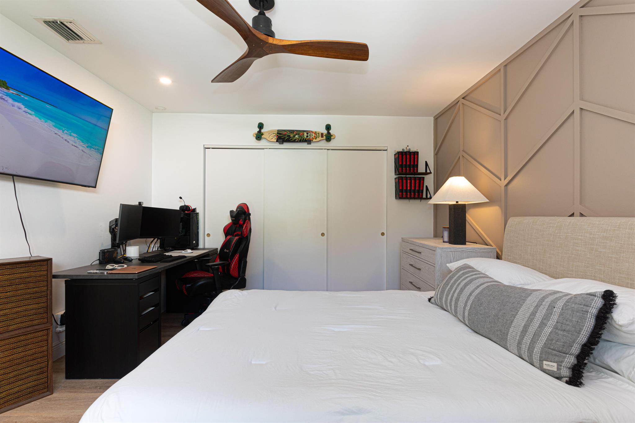 FAIRWAYS OF DELRAY - Residential