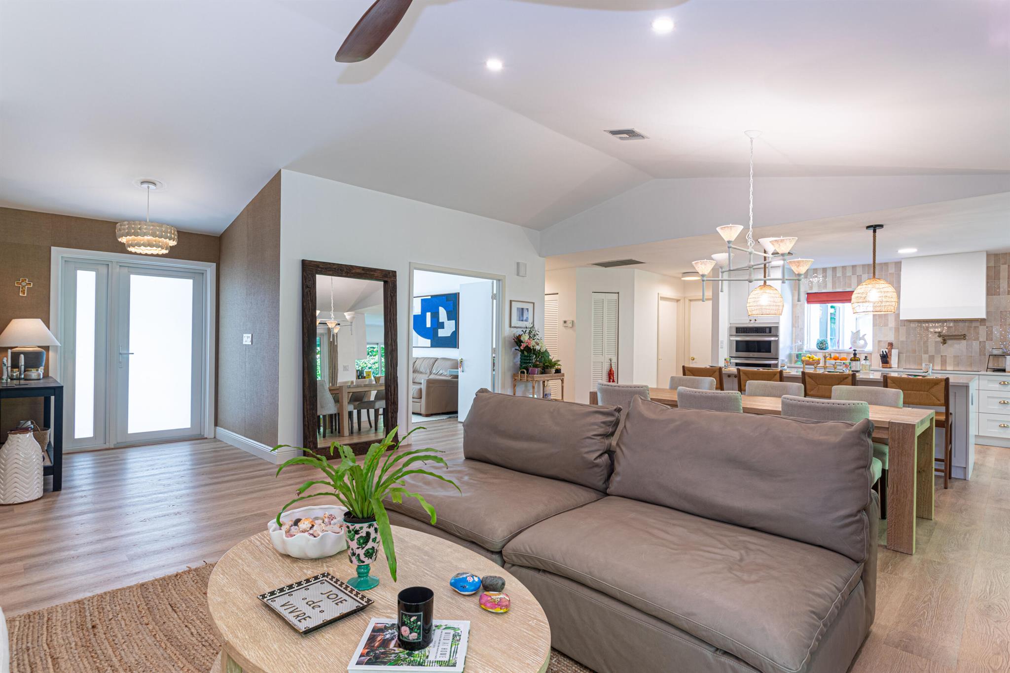 FAIRWAYS OF DELRAY - Residential