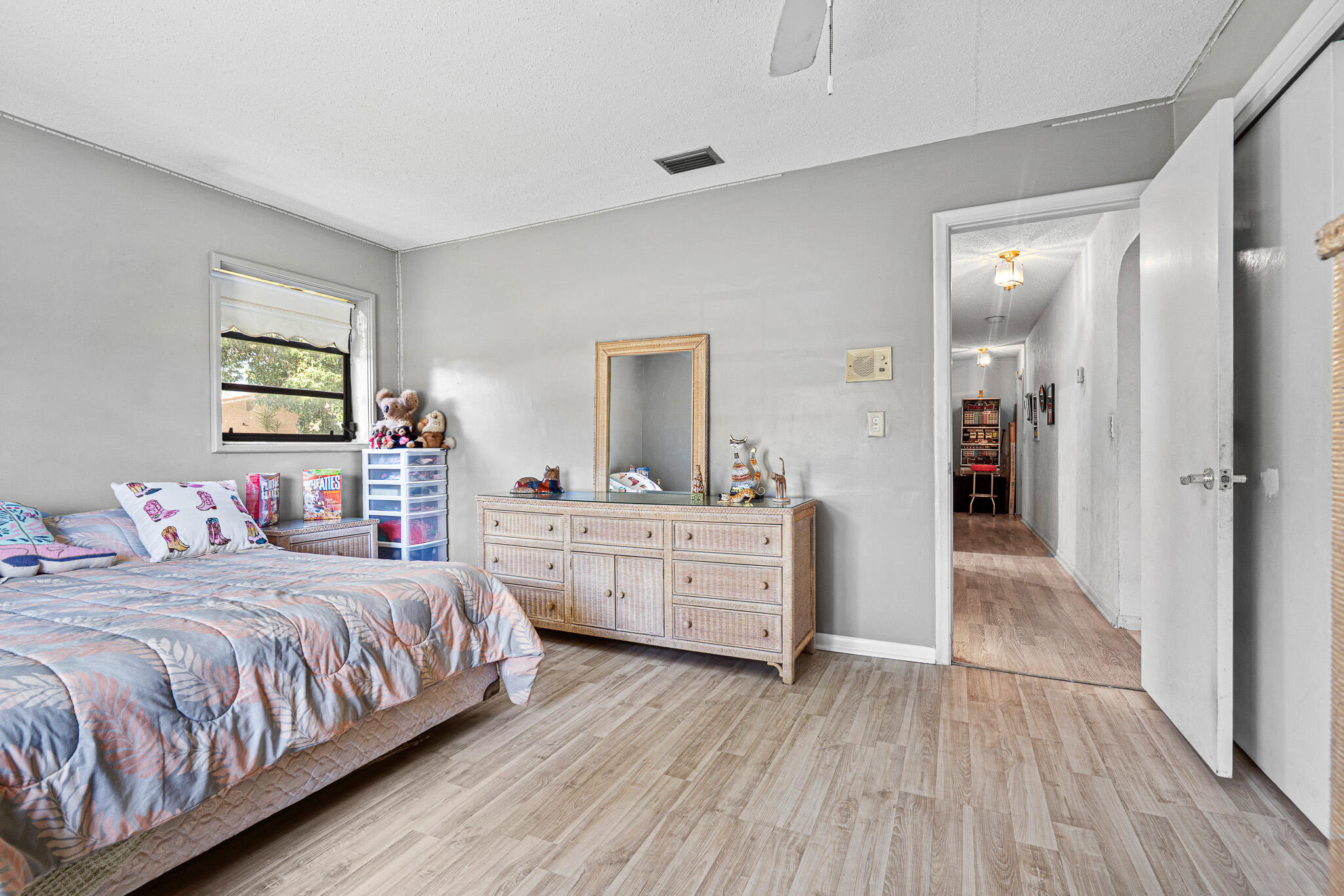 FOREST HILLS SOUTH - Residential